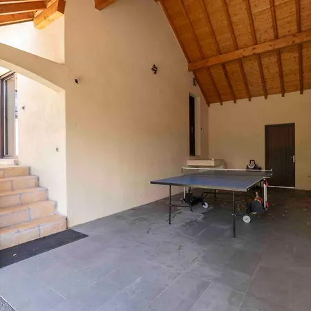 & L' Elegante - Piscine, A 1km Villa *